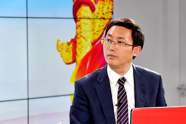 繼往是為了開來，那么開什么來？我們的未來是什么？我們現在站在什么歷史方位上？往哪里去走？