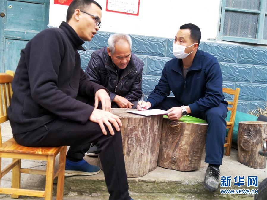 （習近平致敬的戰“疫”英雄·下沉干部篇·圖文互動）（6）他們，挺身而出守防線