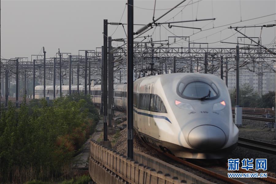 （新華全媒頭條·圖文互動）（1）這個春天，追尋奮斗者的腳步——寫在2020年“五一”國際勞動節到來之際
