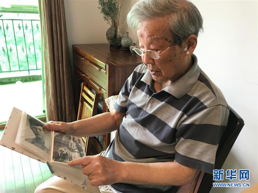 （紀念抗美援朝70周年·圖文互動）戰地金達萊，花兒為誰開？——記志愿軍老戰士文工隊員任紅舉
