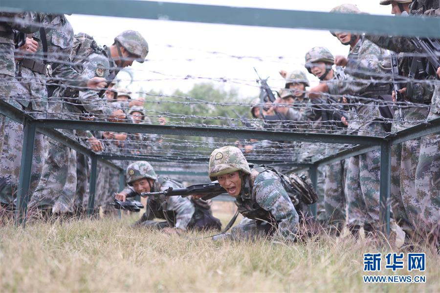 （在習近平強軍思想指引下·我們在戰位報告·圖文互動）（3）千里移防，鐵心跟黨走——南部戰區陸軍第75集團軍某紅軍旅政治建軍、練兵備戰記事