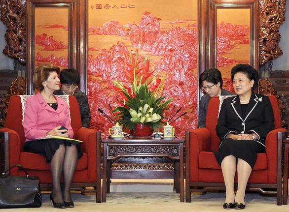 劉延東會見歐盟委員會教育、文化、語言多樣性及青年事務委員瓦西利烏