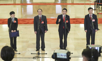 邱賽珍、張蜀新、潘克剛、李新民代表接受采訪