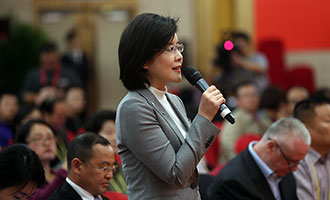 中央電視臺、中國網(wǎng)絡電視臺記者提問