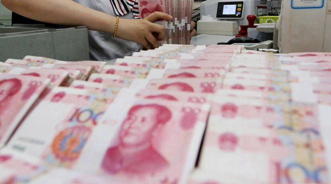 人民幣為何暴跌？對老百姓生活到底有何影響？