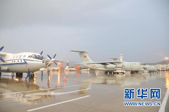 （搜尋馬航370航班·圖文互動(dòng)）（3）中國(guó)空軍3架運(yùn)輸機(jī)抵達(dá)馬來(lái)西亞 將展開(kāi)海外搜救行動(dòng) 