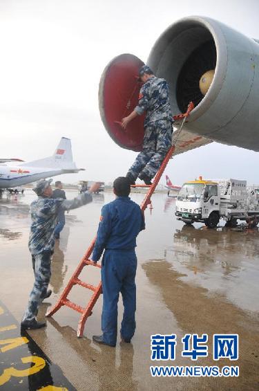 （搜尋馬航370航班·圖文互動(dòng)）（6）中國(guó)空軍3架運(yùn)輸機(jī)抵達(dá)馬來(lái)西亞 將展開(kāi)海外搜救行動(dòng) 